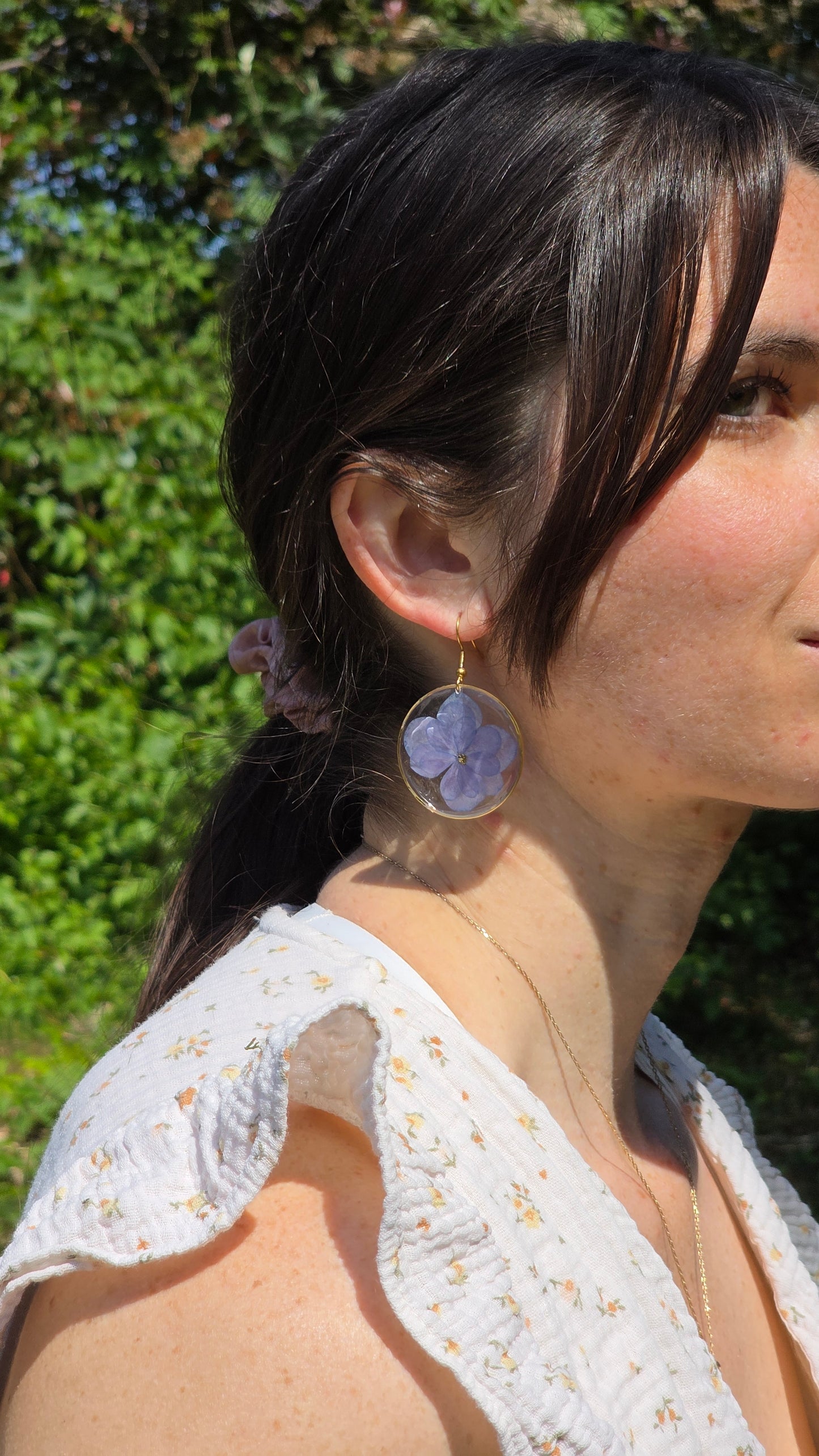 Boucles d’Oreilles "Hortensia d'Or" – Laiton Doré à l’Or Fin 24K