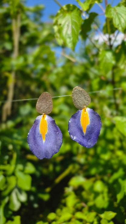 Boucles d’Oreilles "Iris & Ardoise" – Laiton Doré à l’Or Fin 24K